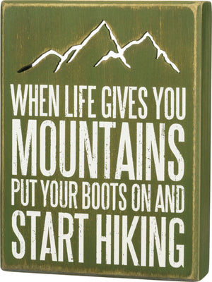 Start Hiking Box Sign