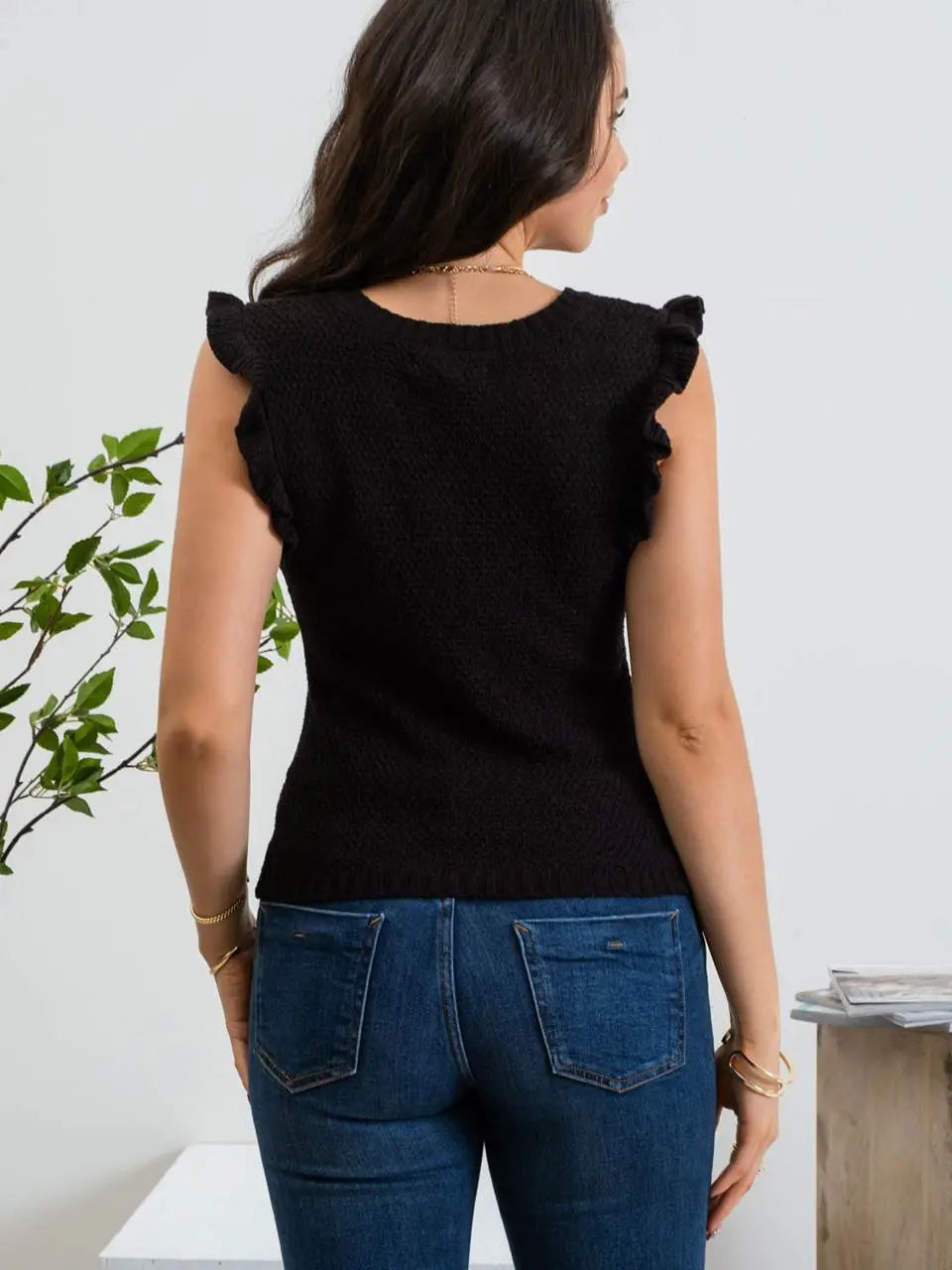 Black Sleeveless Cable Knit Top