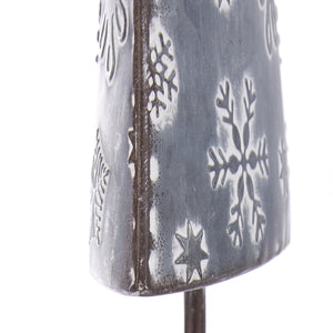 Embossed Snowflake Tree